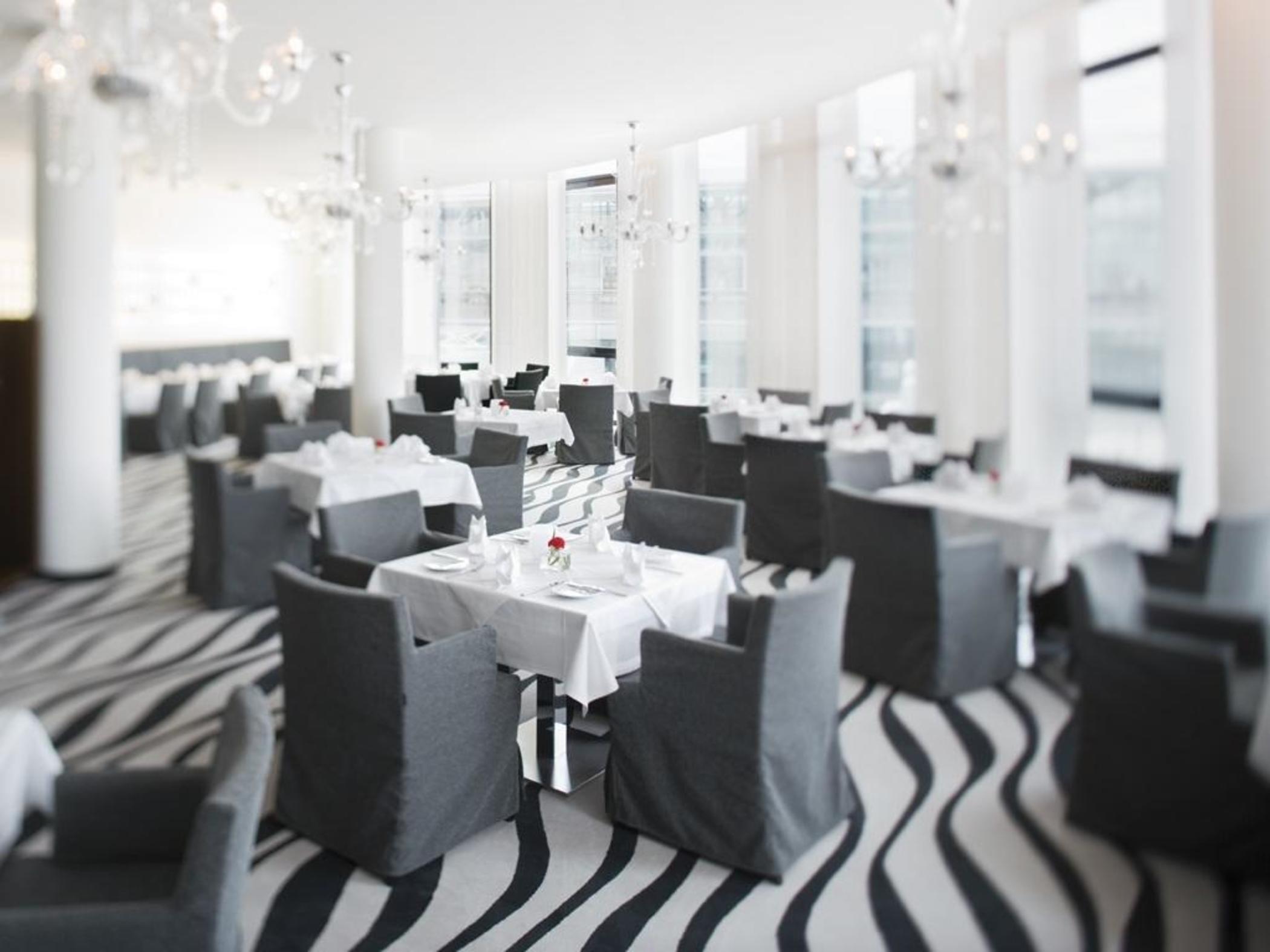 Moevenpick Stuttgart Airport Hotel