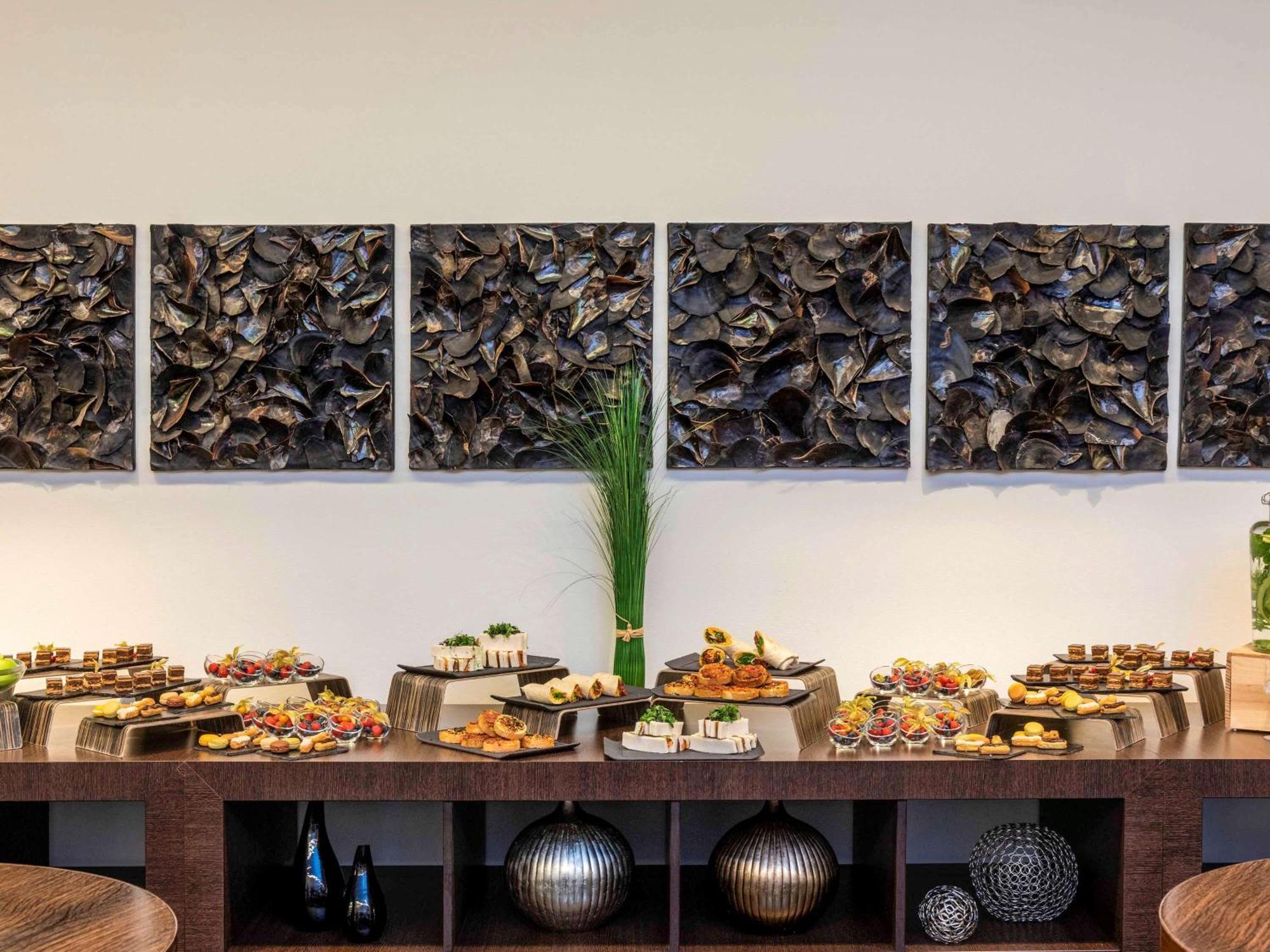 Moevenpick Stuttgart Airport Hotel 4*