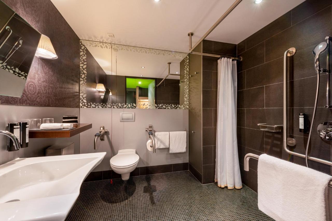 Moevenpick Stuttgart Airport 4*